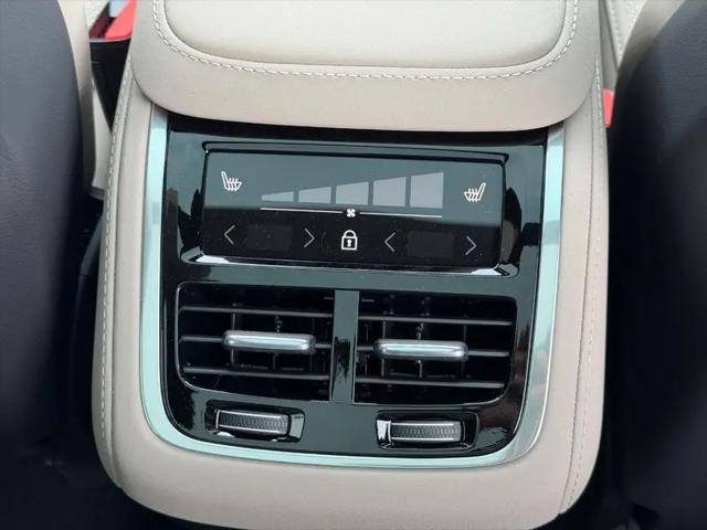 2026 Volvo XC90 Core, B5 AWD Gas (mild hybrid), Gasoline, Bright, 7 Seats