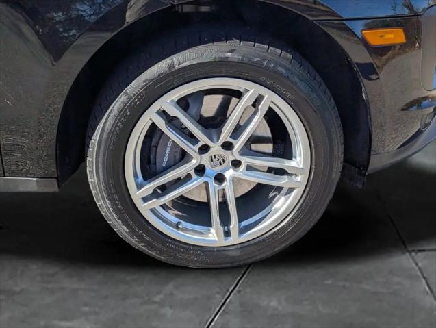 2021 Porsche Macan Macan