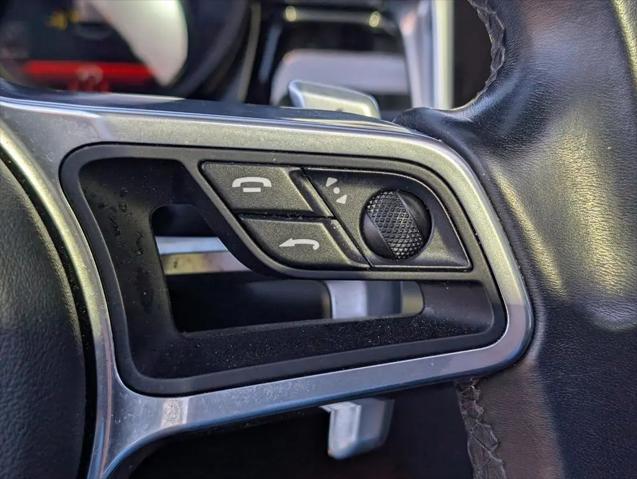 2021 Porsche Macan Macan
