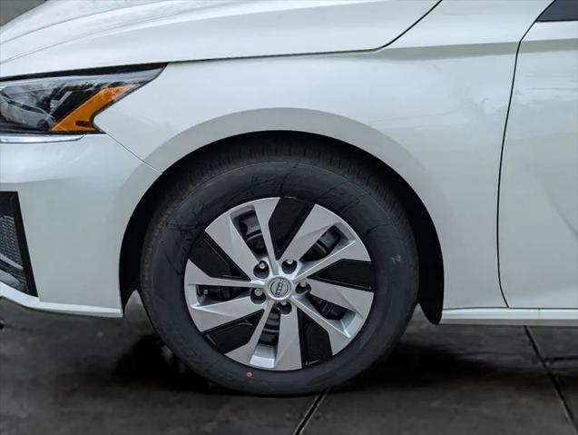 2025 Nissan Altima S FWD