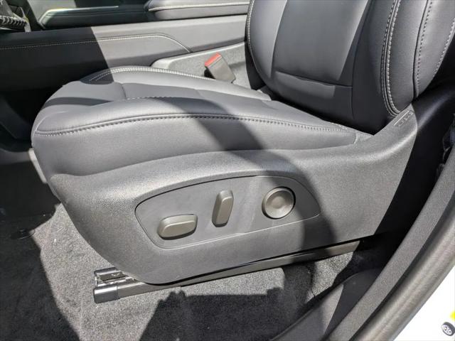 2026 GMC Acadia Elevation AWD