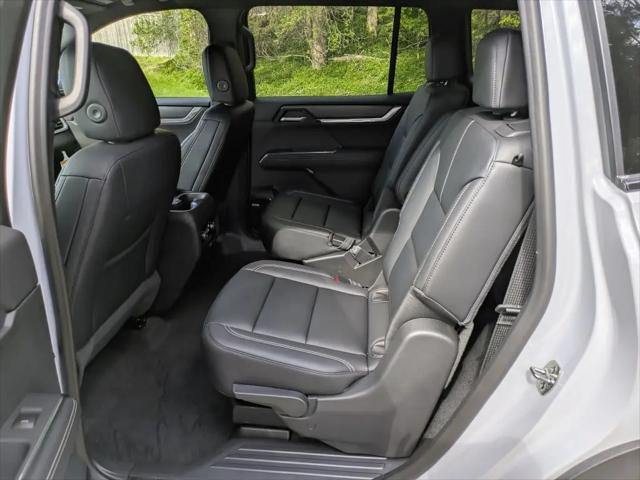2026 GMC Acadia Elevation AWD