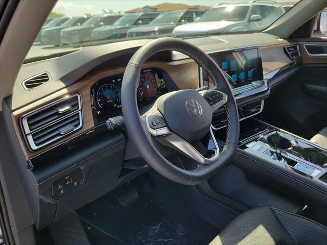 2026 Volkswagen Atlas SE with Technology