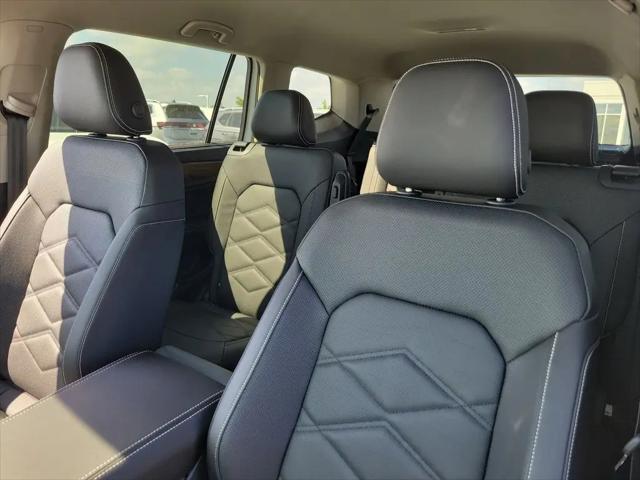 2026 Volkswagen Atlas SE with Technology