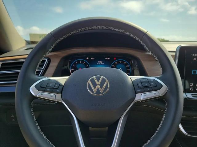 2026 Volkswagen Atlas SE with Technology