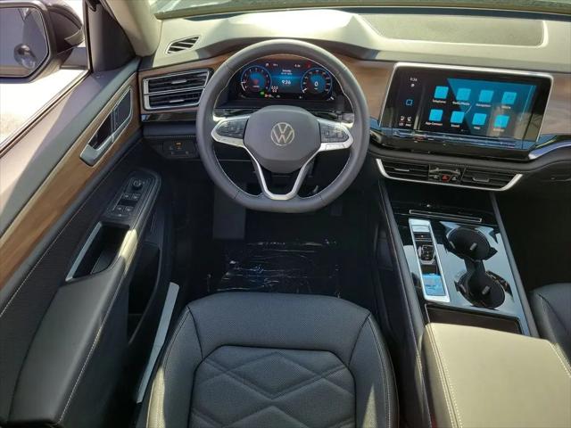 2026 Volkswagen Atlas SE with Technology
