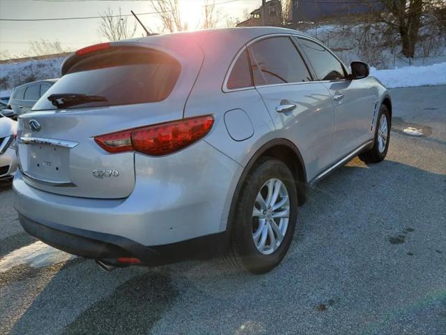 2016 INFINITI QX70 3.7