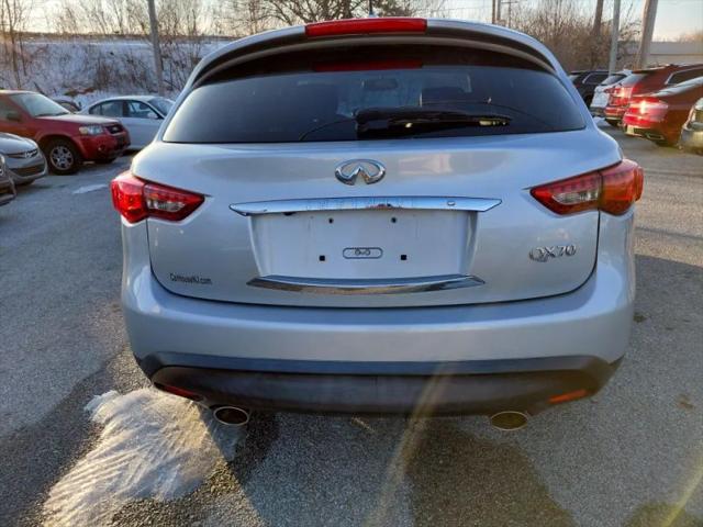 2016 INFINITI QX70 3.7