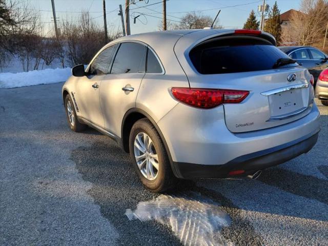 2016 INFINITI QX70 3.7