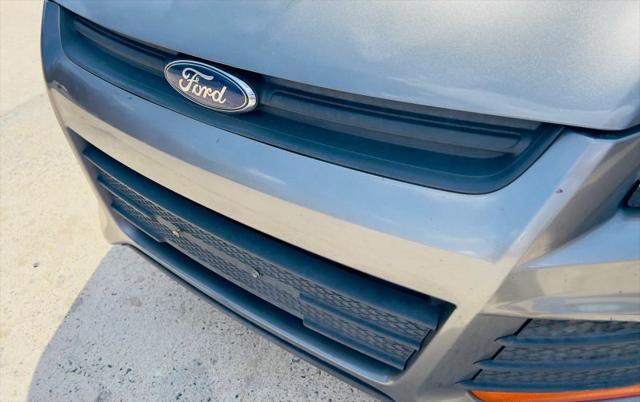 2014 Ford Escape S