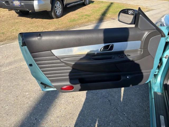 2002 Ford Thunderbird Base