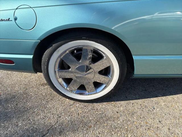 2002 Ford Thunderbird Base