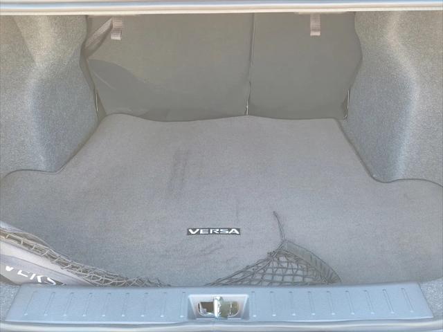 2025 Nissan Versa 1.6 SR