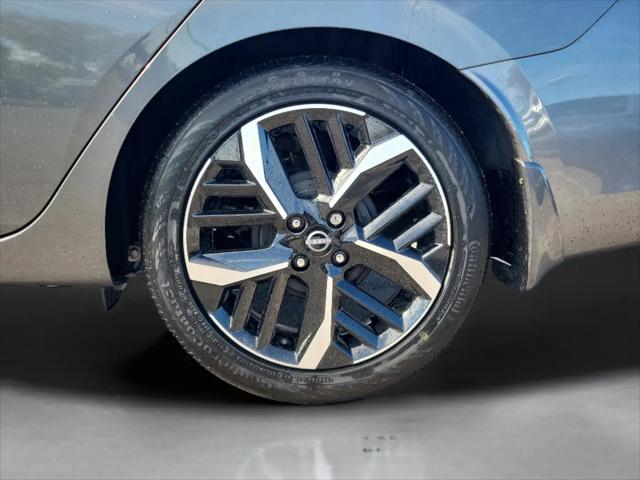 2025 Nissan Versa 1.6 SR