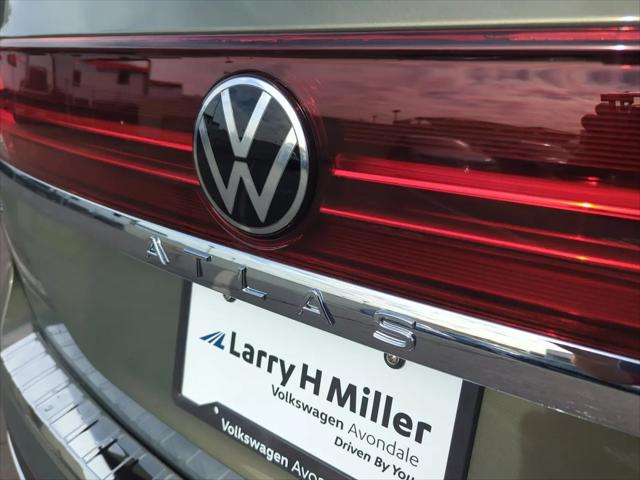 2026 Volkswagen Atlas SE with Technology