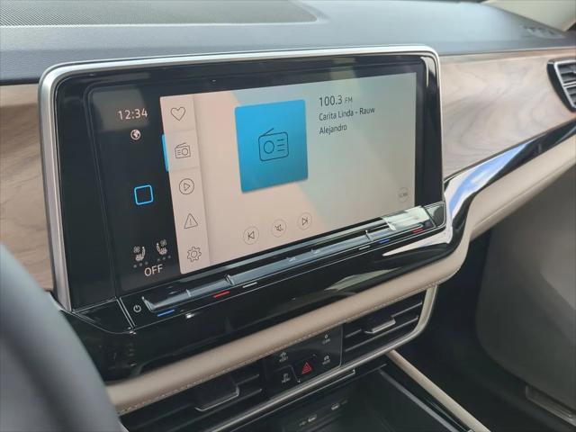2026 Volkswagen Atlas SE with Technology