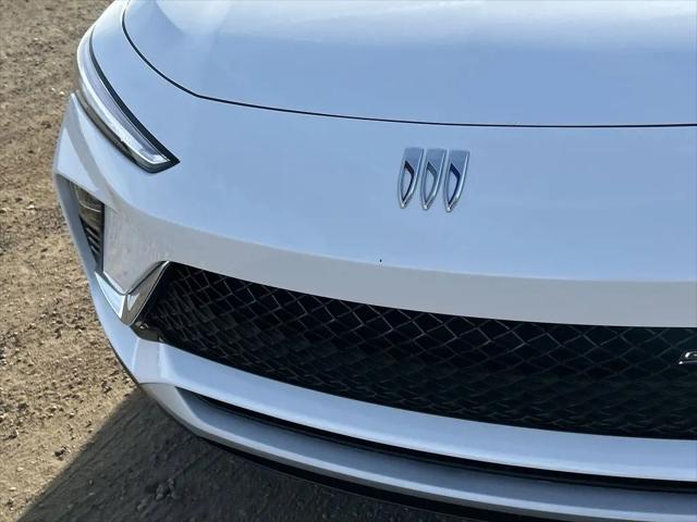 2026 Buick NV Sport Touring FWD