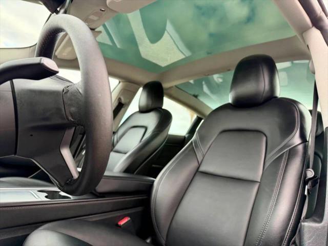 2022 Tesla Model 3 Rear-Wheel Drive