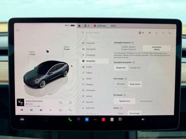 2022 Tesla Model 3 Rear-Wheel Drive