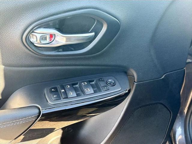 2023 Jeep Cherokee Altitude Lux 4x4