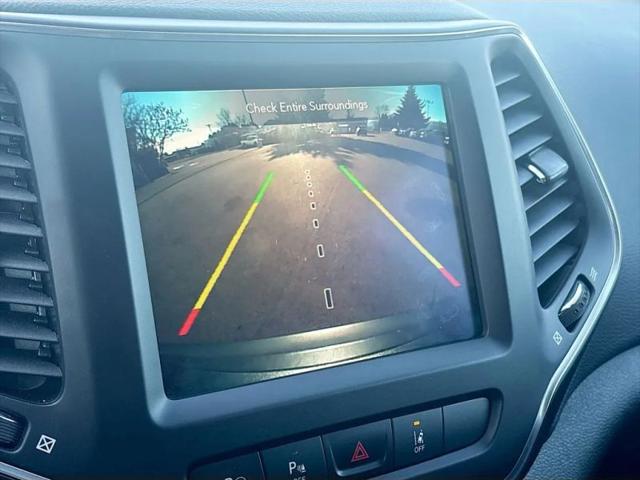 2023 Jeep Cherokee Altitude Lux 4x4