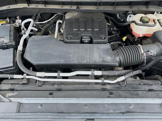 2022 Chevrolet Silverado 1500 4WD Crew Cab Short Bed LT with 2FL
