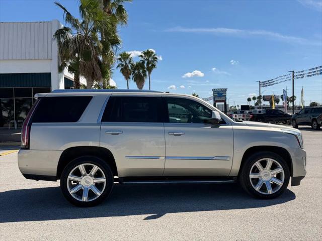 2017 Cadillac Escalade Luxury