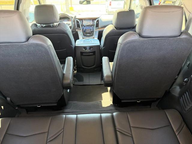 2017 Cadillac Escalade Luxury