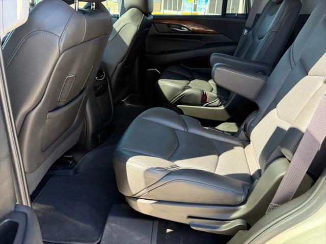 2017 Cadillac Escalade Luxury