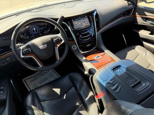 2017 Cadillac Escalade Luxury