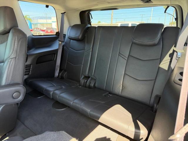 2017 Cadillac Escalade Luxury