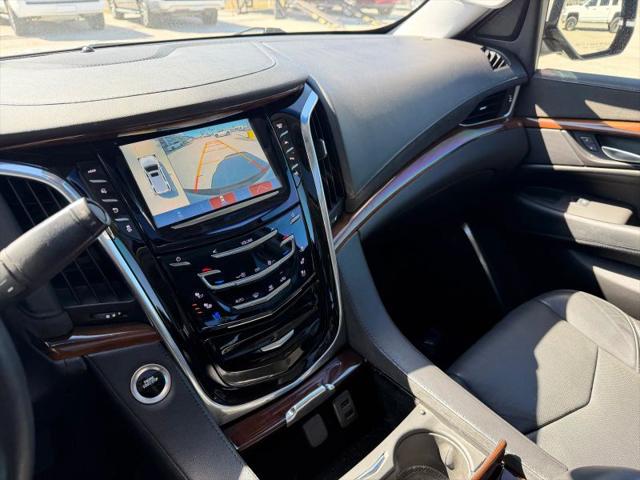 2017 Cadillac Escalade Luxury