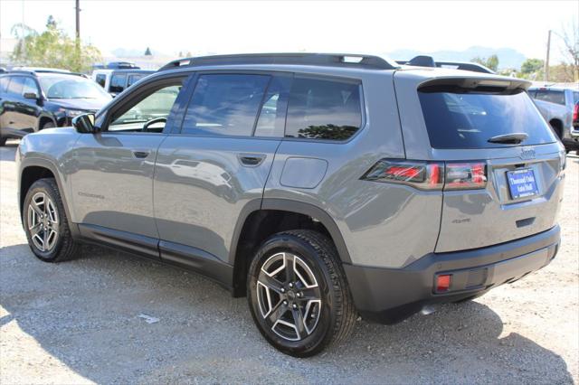 2026 Jeep Cherokee Laredo 4x4