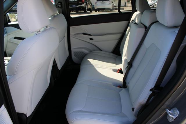 2026 Jeep Cherokee Laredo 4x4