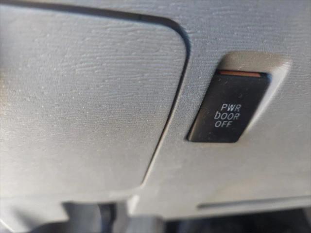 2013 Toyota Sienna LE 7 Passenger
