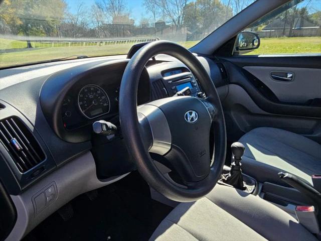 2010 Hyundai Elantra Blue