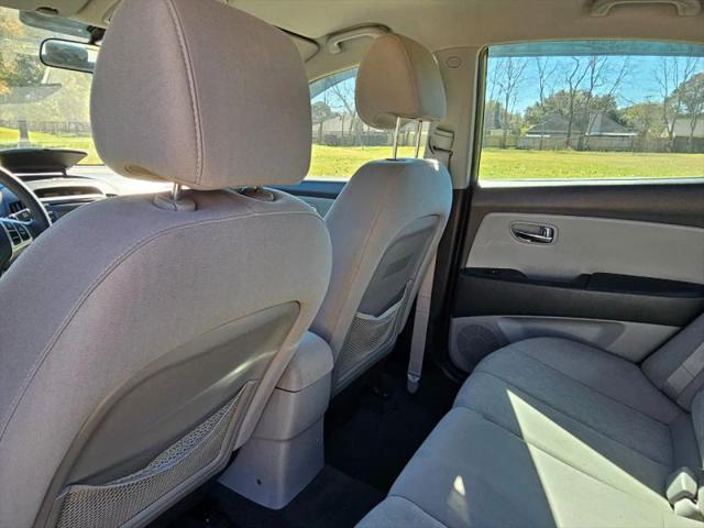 2010 Hyundai Elantra Blue