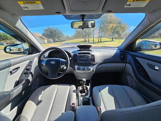 2010 Hyundai Elantra Blue