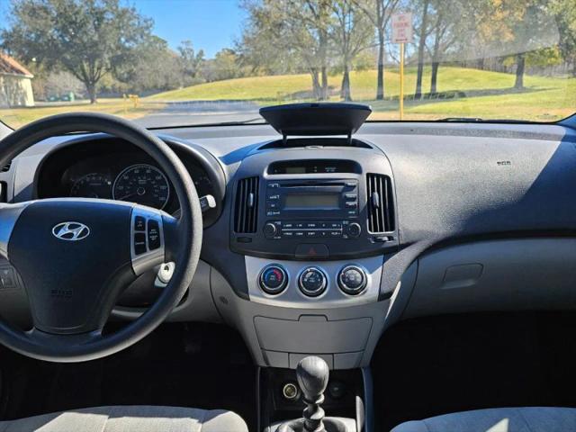 2010 Hyundai Elantra Blue
