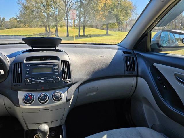 2010 Hyundai Elantra Blue