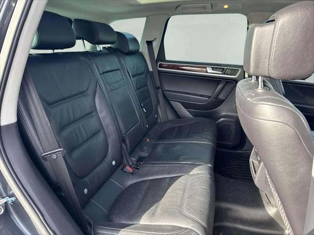 2012 Volkswagen Touareg TDI Lux
