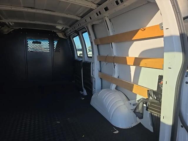 2024 GMC Savana Cargo RWD 2500 Regular Wheelbase Work Van