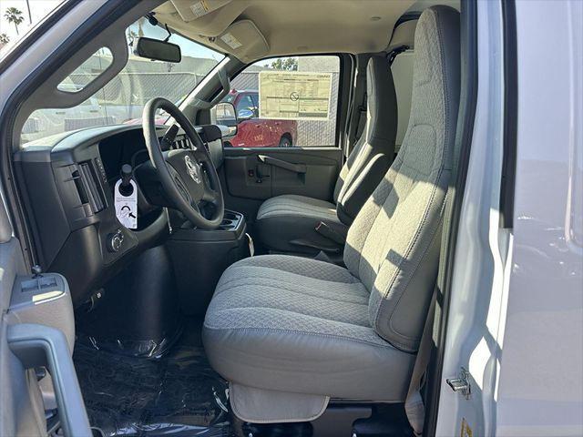 2026 GMC Savana Cargo 2500 Regular Wheelbase, Work Van, RWD