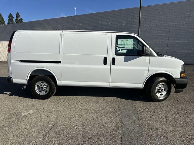 2026 GMC Savana Cargo 2500 Regular Wheelbase, Work Van, RWD