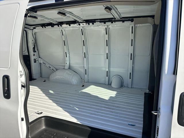 2026 GMC Savana Cargo 2500 Regular Wheelbase, Work Van, RWD