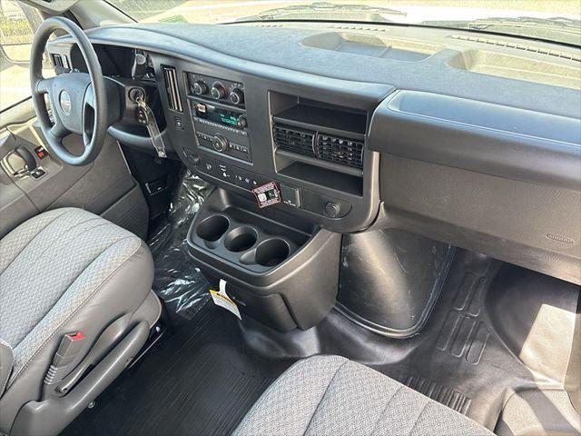 2026 GMC Savana Cargo 2500 Regular Wheelbase, Work Van, RWD