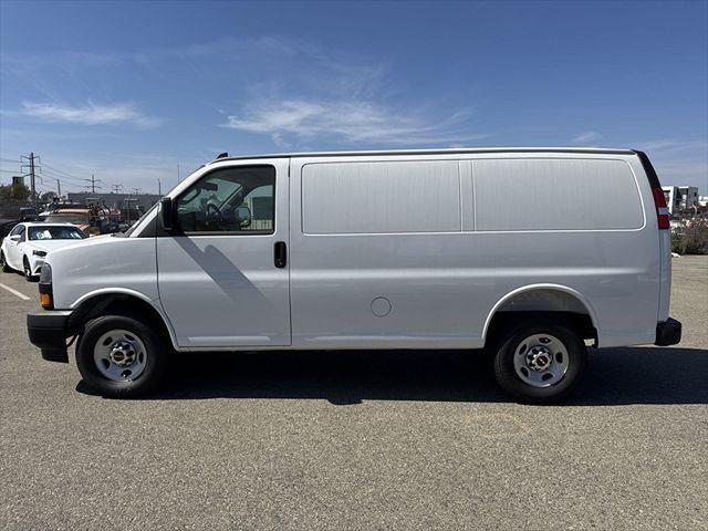 2026 GMC Savana Cargo 2500 Regular Wheelbase, Work Van, RWD