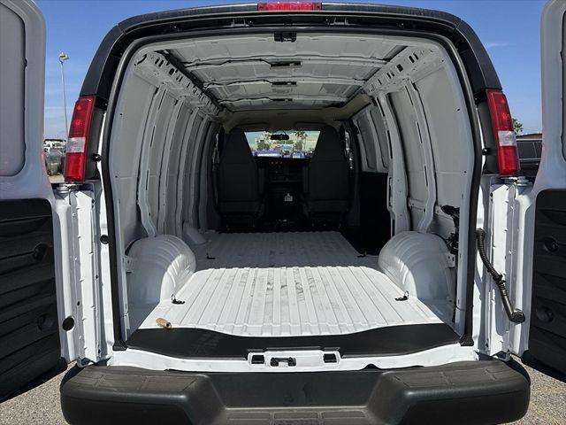 2026 GMC Savana Cargo 2500 Regular Wheelbase, Work Van, RWD