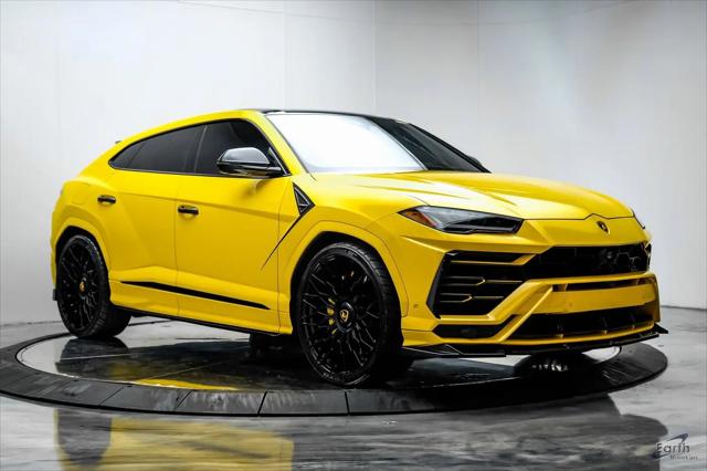 2021 Lamborghini Urus Pearl Capsule