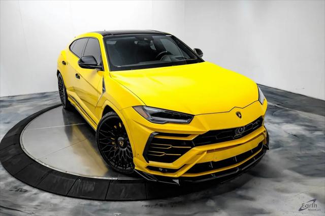 2021 Lamborghini Urus Pearl Capsule